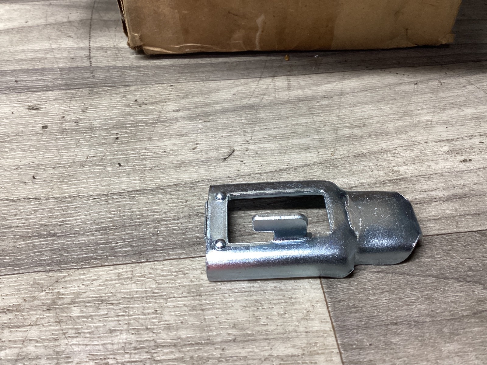 LOT OF 12 Lyon Style Shelving Shelf Clip #100A165PR2