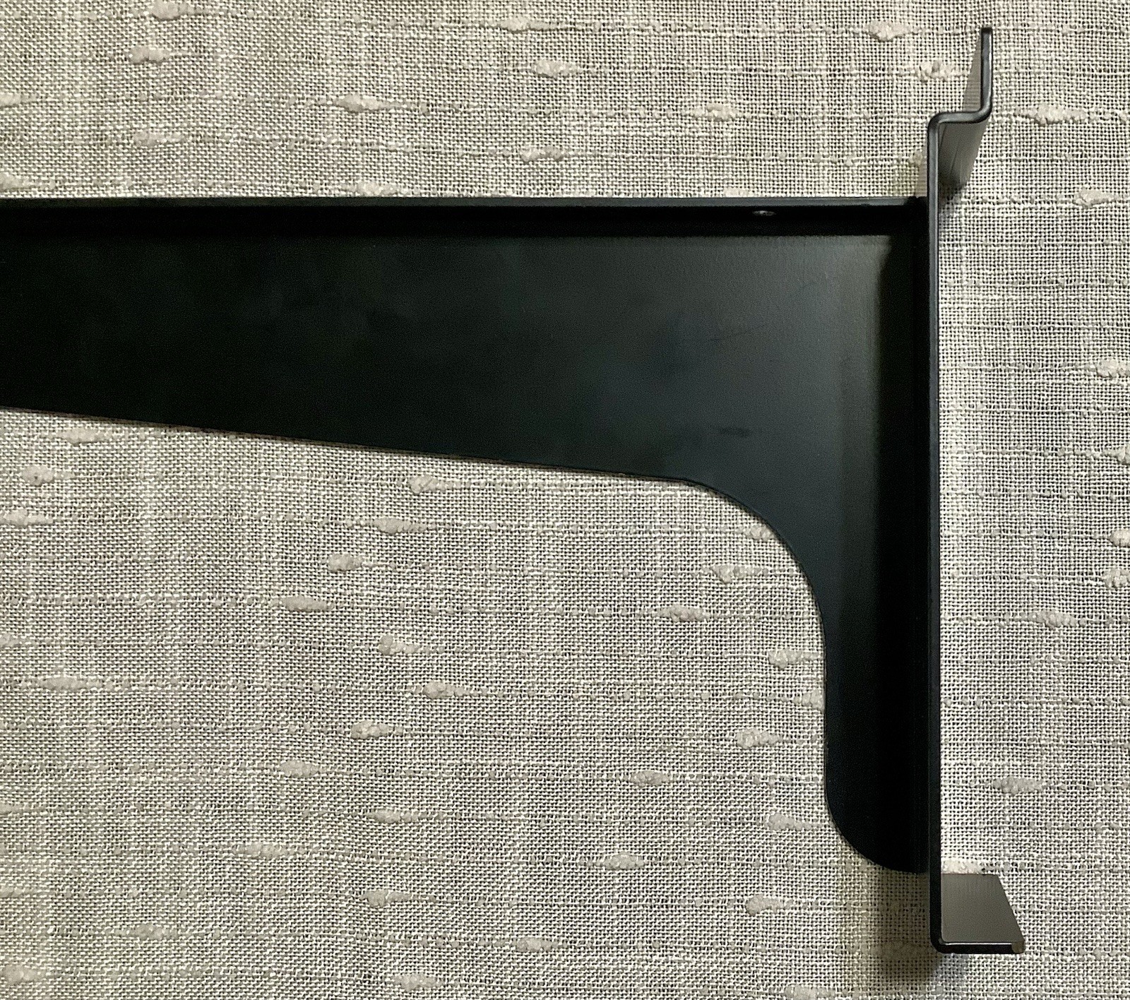 Slatwall 18 Inch Shelf Bracket Heavy Duty Lot of 4 Black Metal