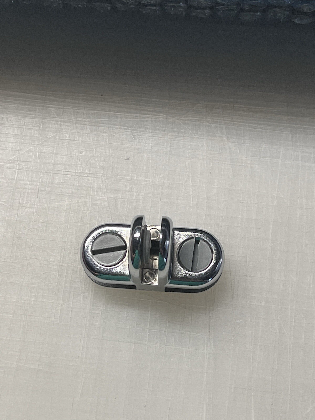 4 Pcs Chrome 3 Way T Glass Cube Connector Clip 3/16″ Tempered Glass Shelf Clips