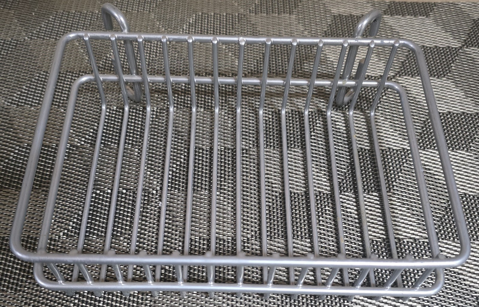 Heavy Duty Hanging Metal Wall Bin/Basket; Fits on Wire Shelving; 7″x5″x2″