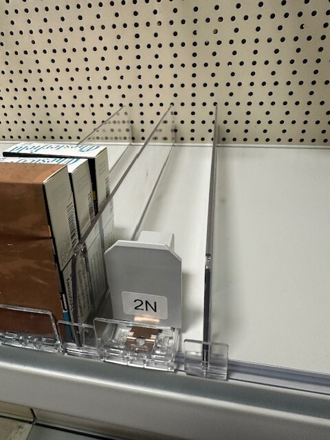 Cigarette Pusher Cigarette Pusher Feed System Merchandise Divider Shelf Set