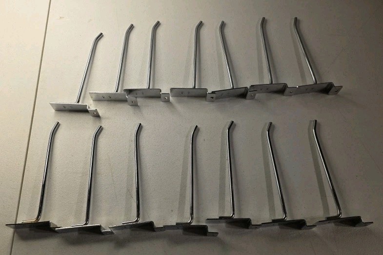 SLATWALL CHROME 7″ SLAT WALL HOOKS FOR DISPLAY 14 PIECES METAL