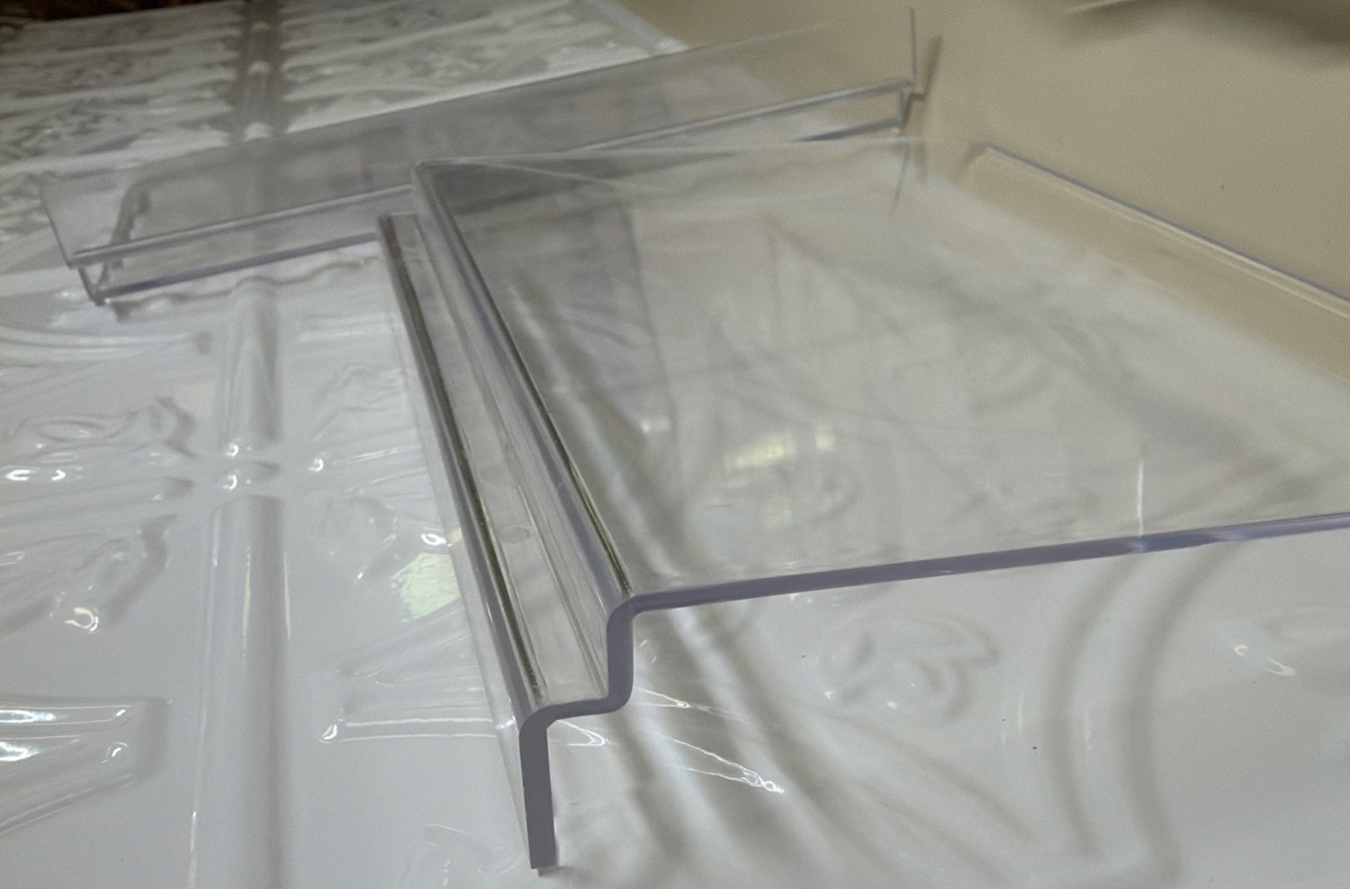 Acrylic Slatwall Shelves 7-1/2” X 4-3/4” Displays Set Of 25