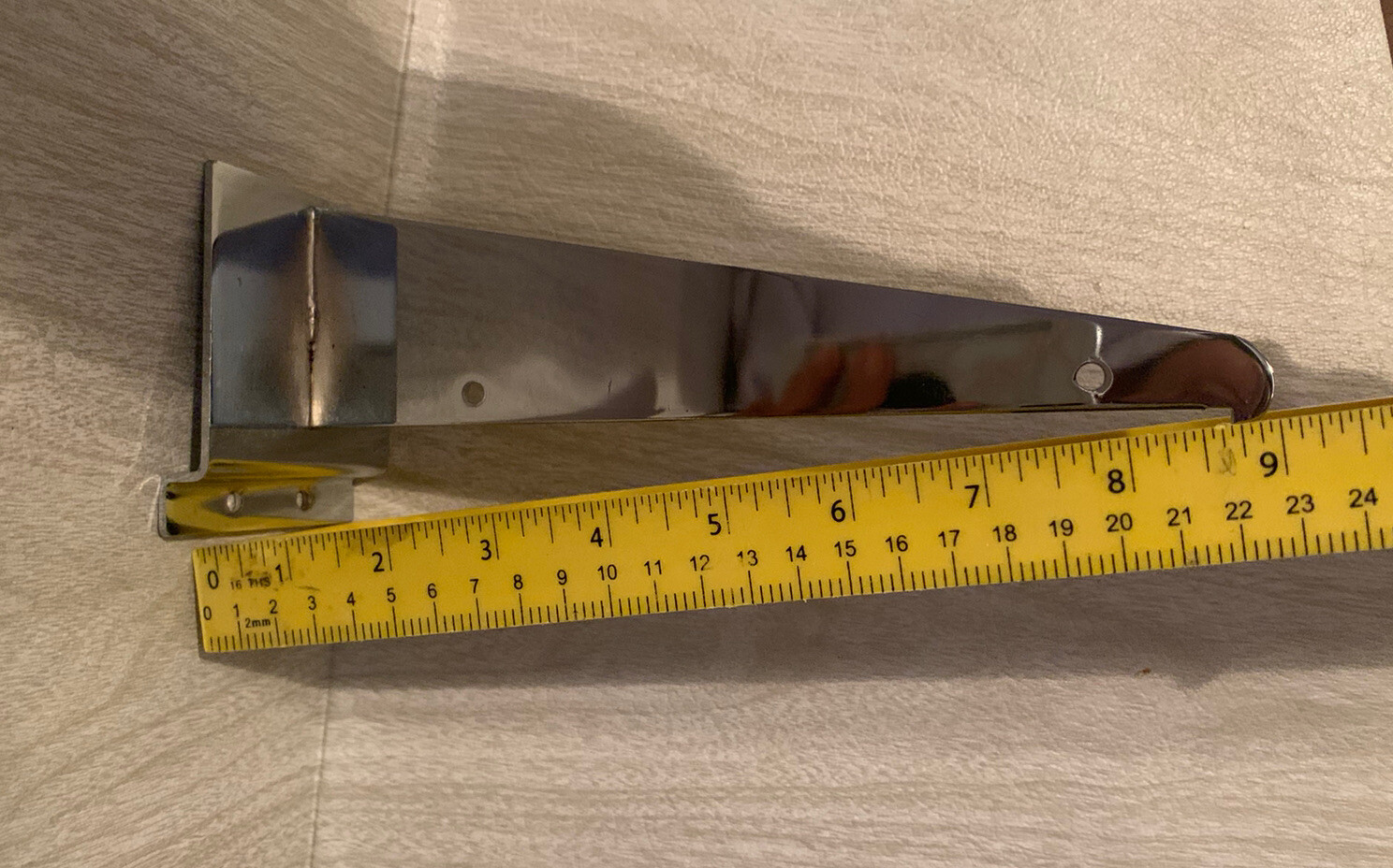 9″ Slatwall Shelf Bracket -silver – Pack of 10 Pcs