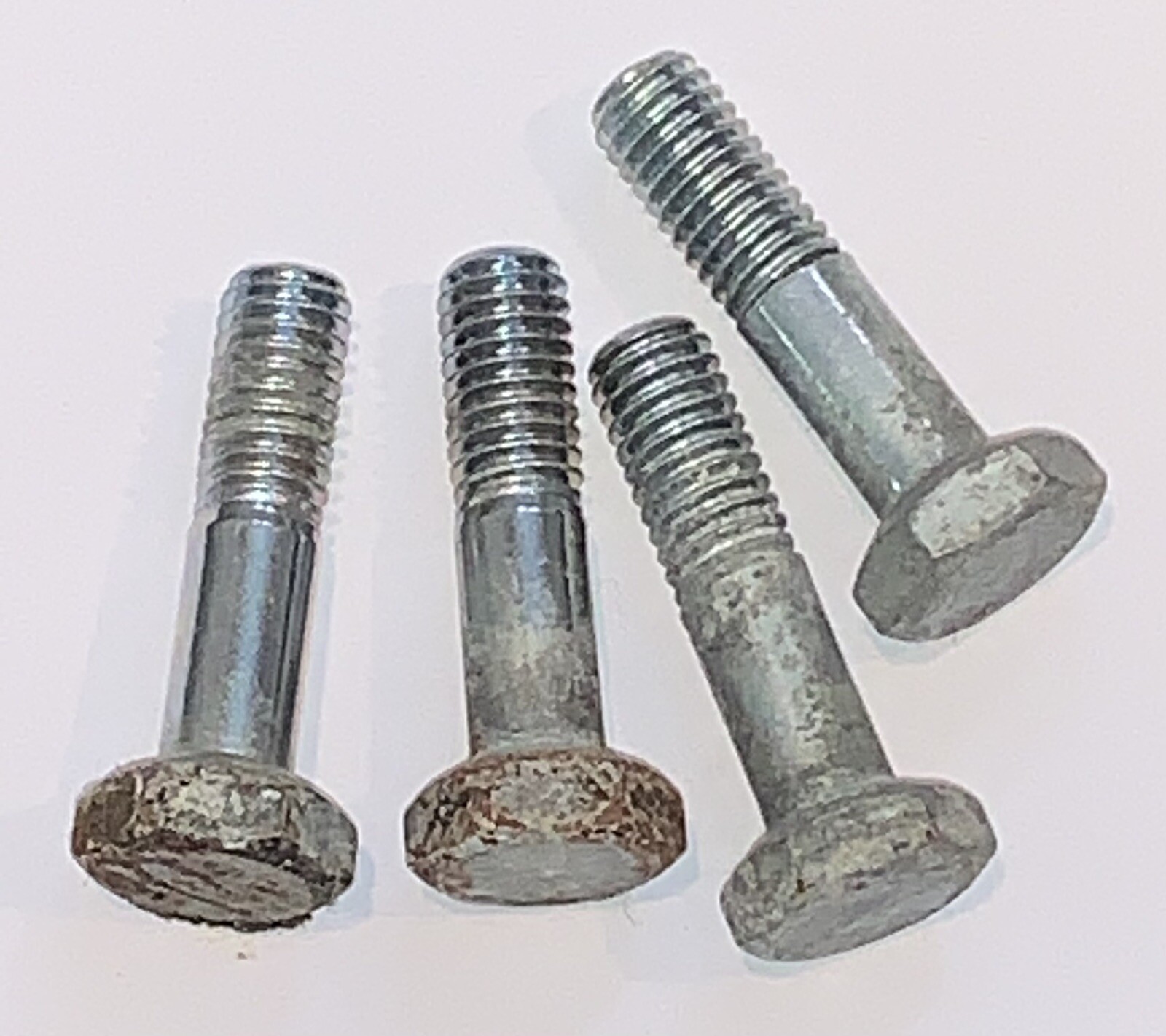 Set of 4 Post Levelers Feet Screws Wire Shelving Bakers Rack Metro Adj Height
