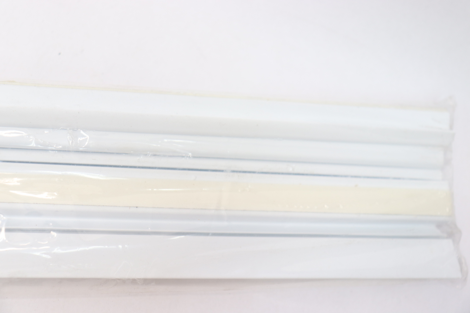 (100-Pk) Shelf Divider Rail with Adhesive 48″
