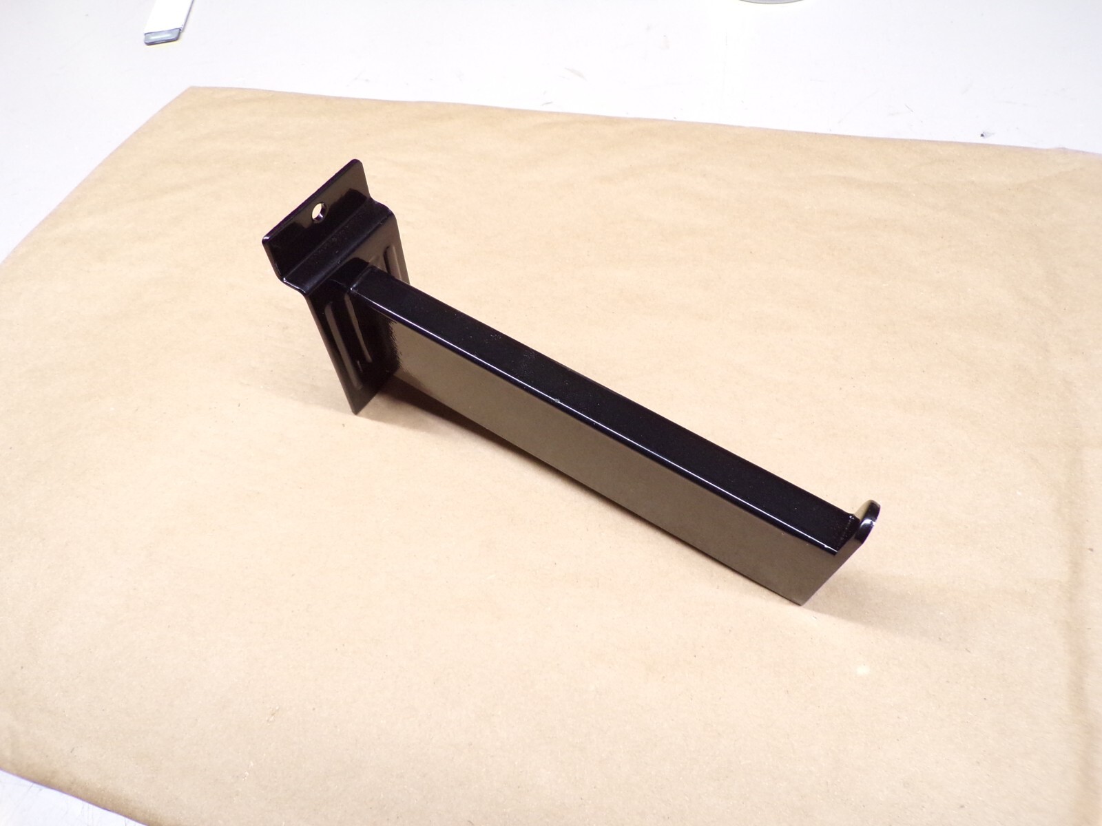 Slatwall Rectangular Faceout 6″ – Black Box of 25 QTY