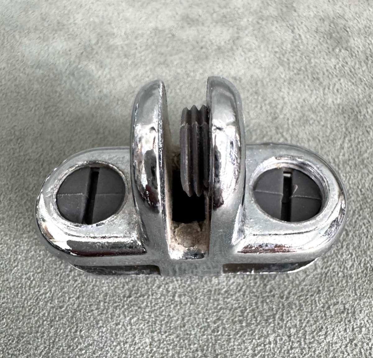 30 Pieces Chrome 3 Way 3/16″ Glass Cube Connector Shelf Clips Joiner
