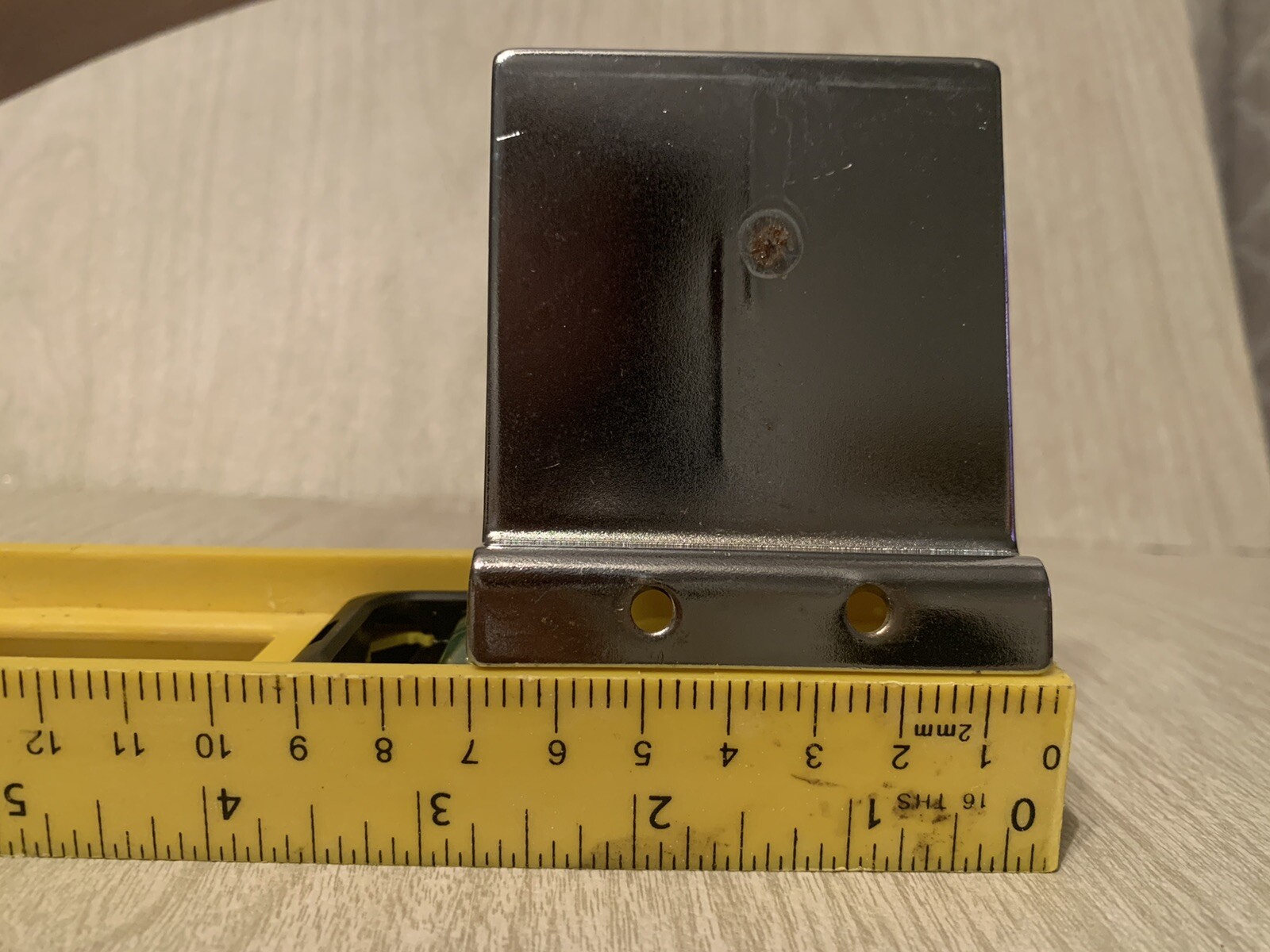 9″ Slatwall Shelf Bracket -silver – Pack of 10 Pcs
