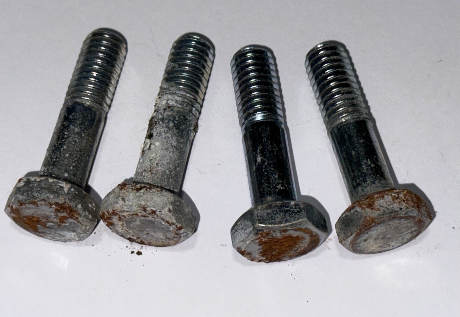 Set of 4 Post Levelers Feet Screws Wire Shelving Bakers Rack Metro Adj Height