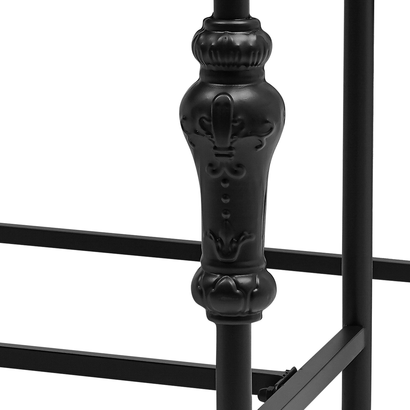 Industrial Retail Table Display Stand Bag Display Rack Shoes Rack Shelves