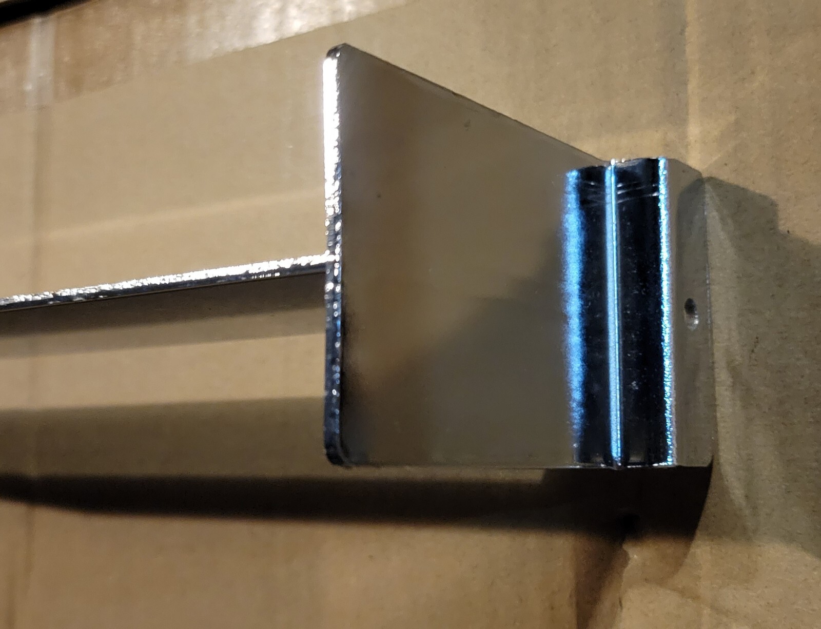 4 SLATWALL HANGRAIL BRACKETS Holding 1-1/4″ Round Tube – CHROME