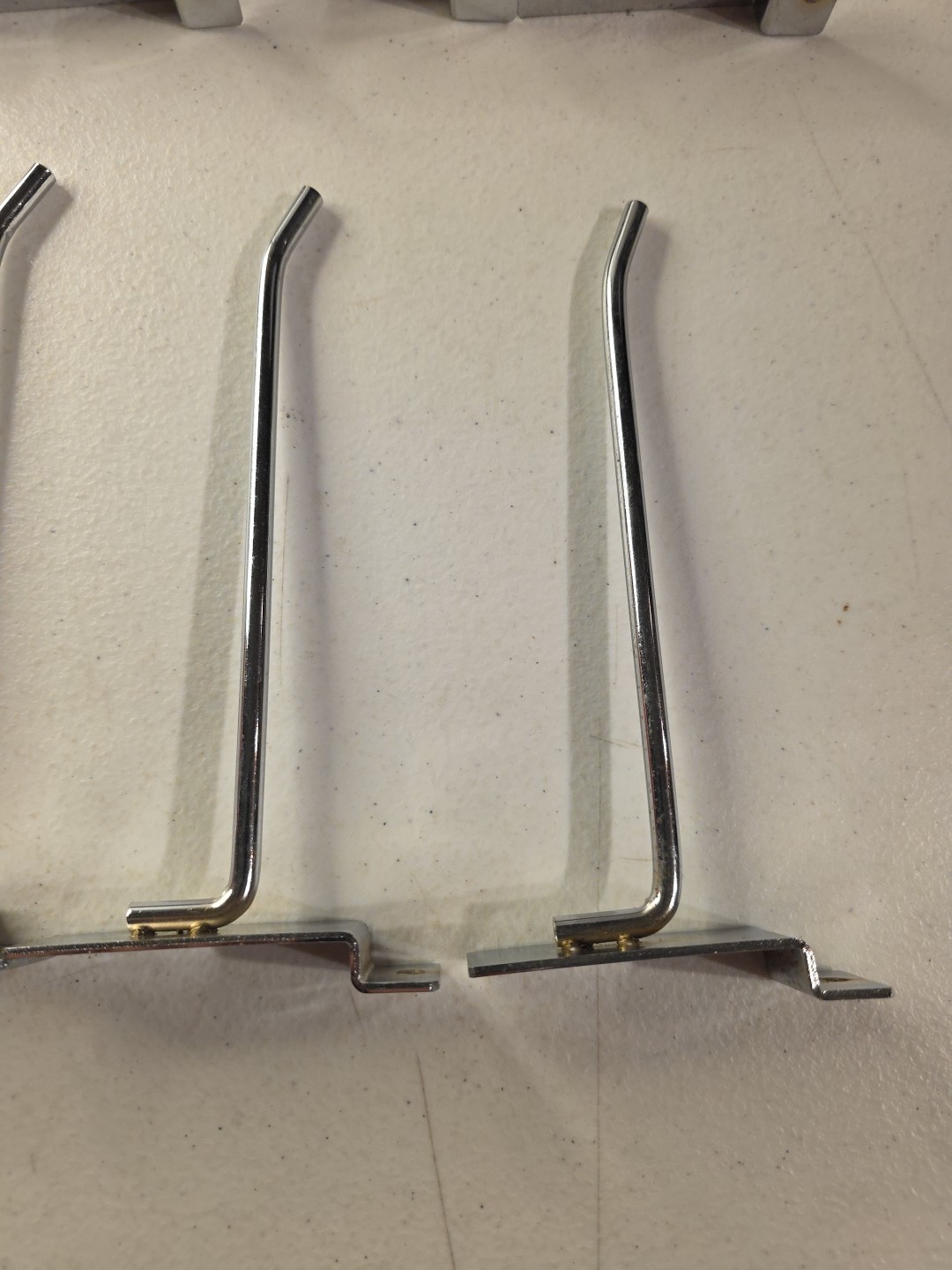 SLATWALL CHROME 7″ SLAT WALL HOOKS FOR DISPLAY 14 PIECES METAL