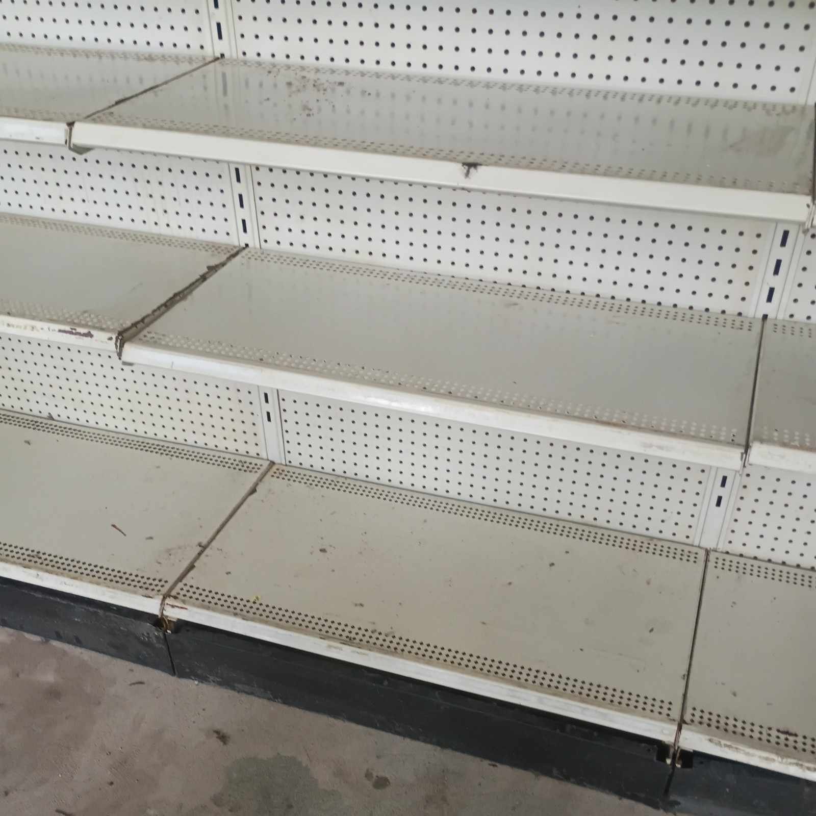 Lozier Gondala shelving system shop garage store retail shelving steel construct