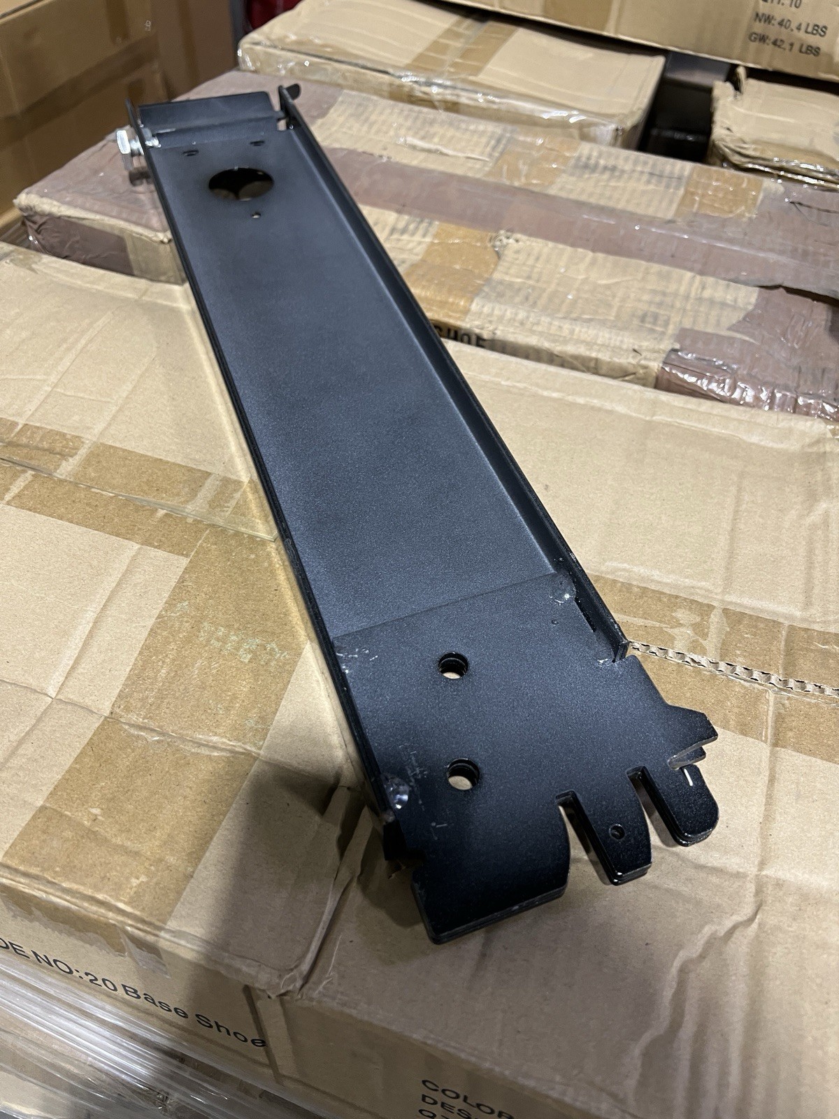 20” Base Shoe for Gondola Shelving – Box Of 10pcs